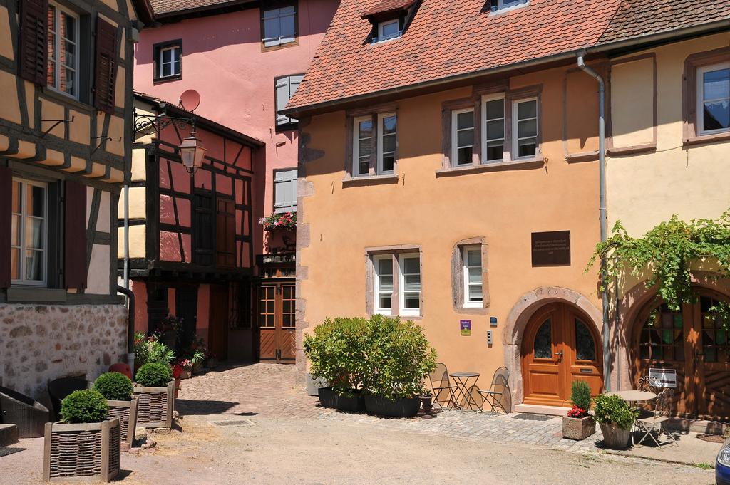Вилла Maison Rebleuthof Рикевир Номер фото